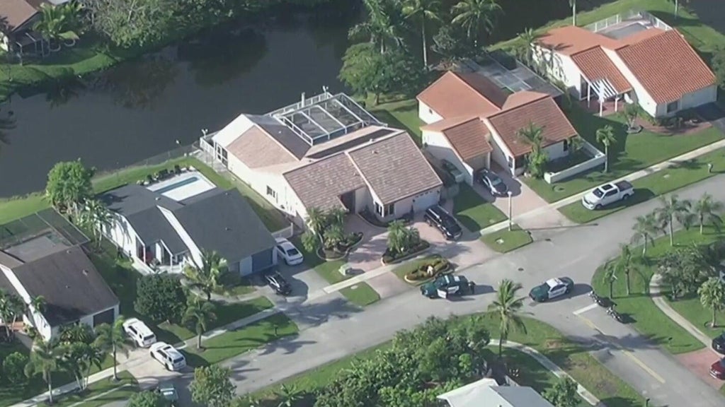 Deputies, SWAT team respond to reports of barricaded person in Weston home, BSO says — CBS Miami, Sonoma Sports news