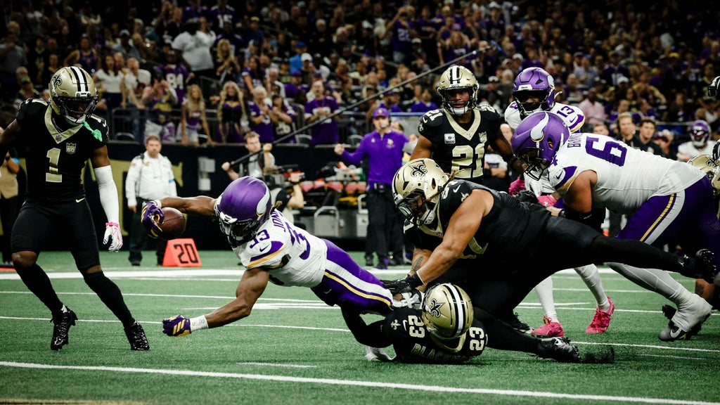 Jefferson, Jones, Murray all produce to help the unbeaten Vikings top Saints 23-13 — WCCO / CBS Minnesota, Sonoma Sports news