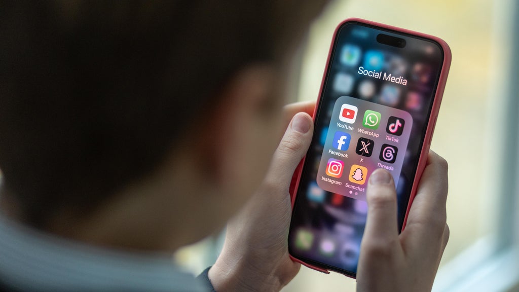 How can social media clipping be used to influence the midterm elections? — CBS Miami, Sonoma Community news