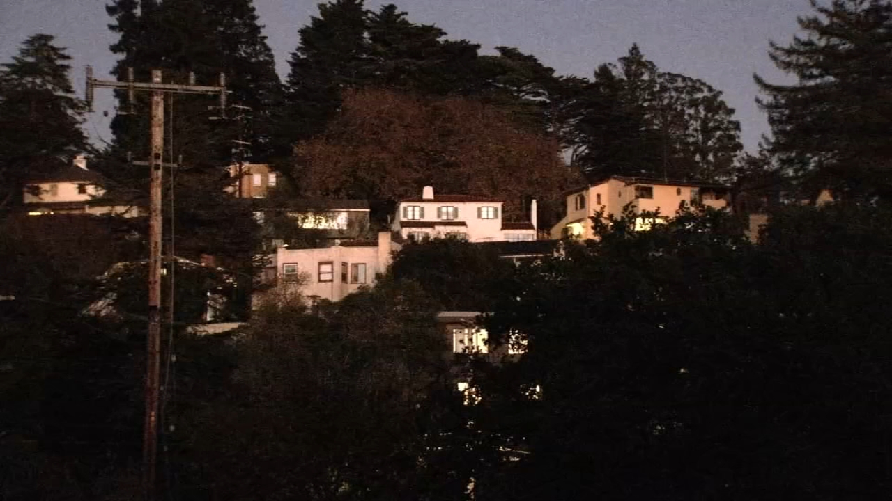 PG&E warns 11K Bay Area customers of possible power shutoffs due to high wildfire risk
— ABC 7 Bay Area, Sonoma Community news