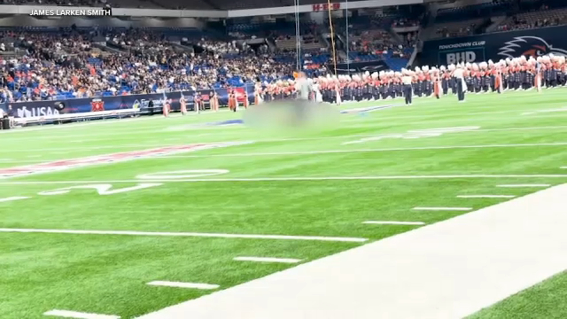 Air Force member killed rappelling from Alamodome's ceiling in Salute to Armed Forces ceremony
— ABC 7 Bay Area, Sonoma Sports news