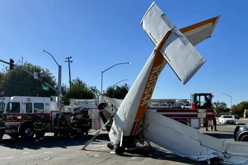 Three Injured After Small Plane Crashes on San Jose Expressway — SFist — Golden Gate, Sonoma Health news